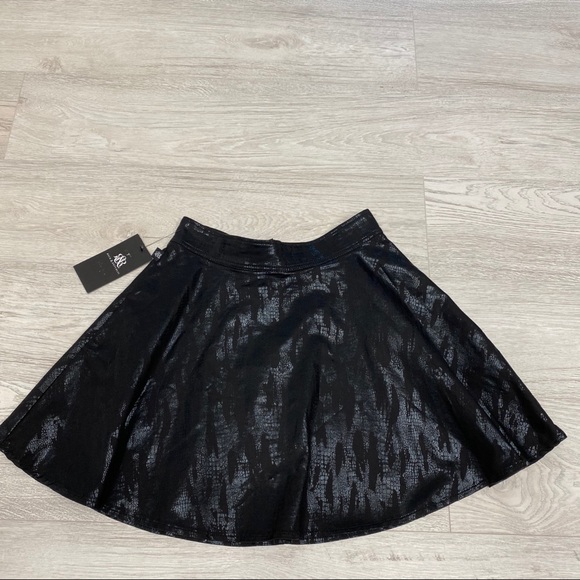 Rock & Republic Black Mamba Snakeskin Skirt Size 6 - Picture 2 of 14